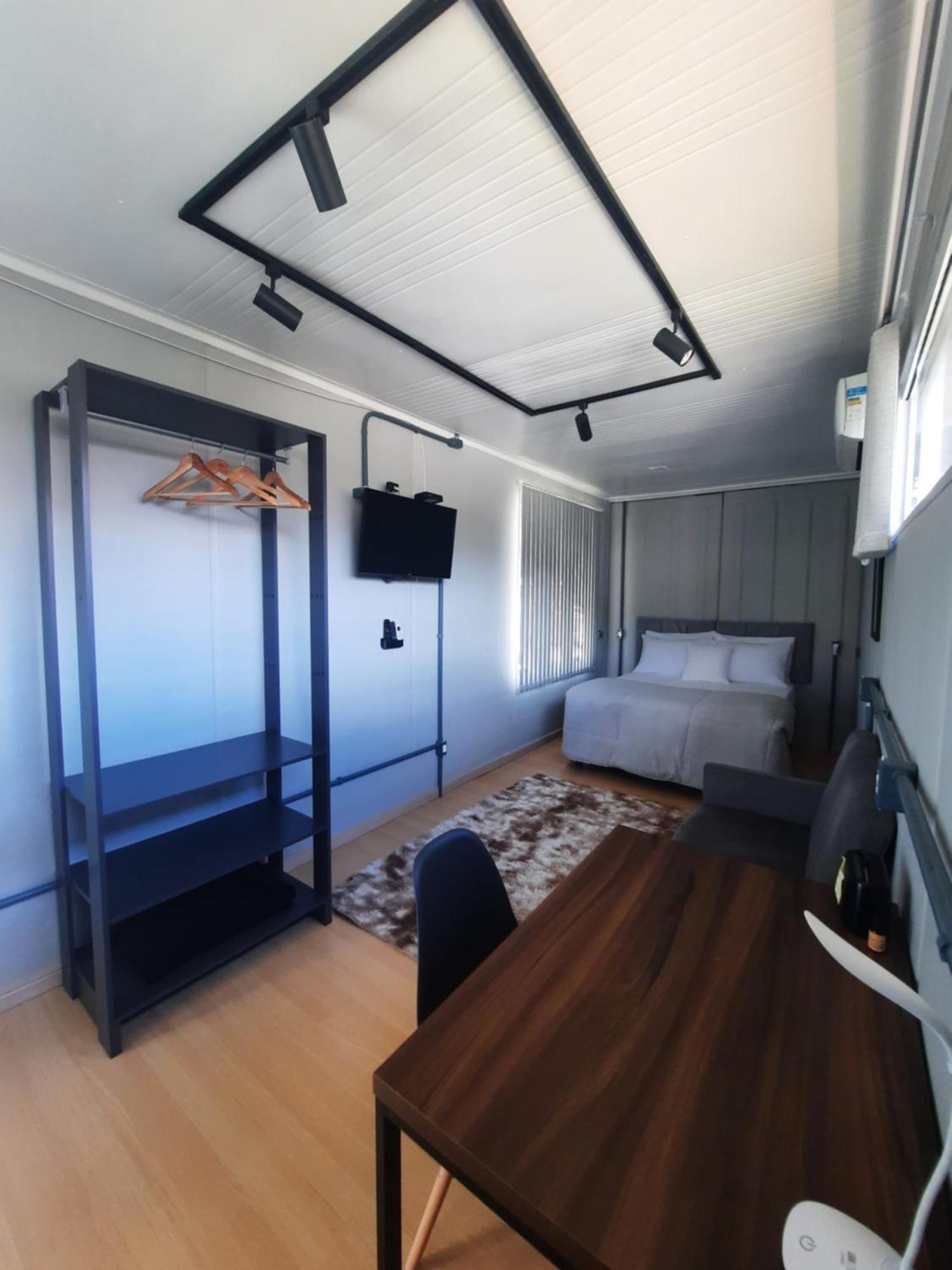 Container Guesthouse - 1 *