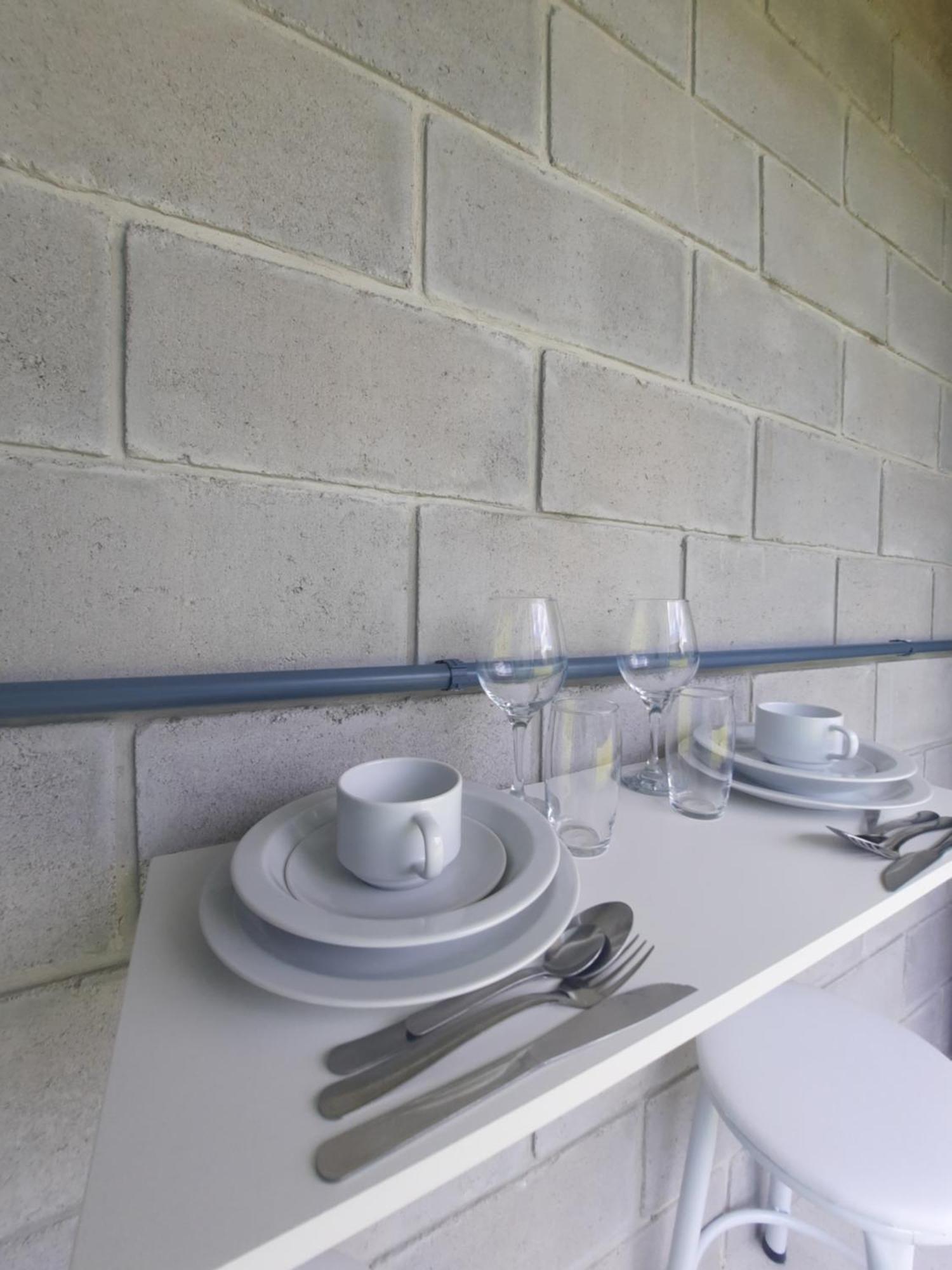 Container Guesthouse - 1 *